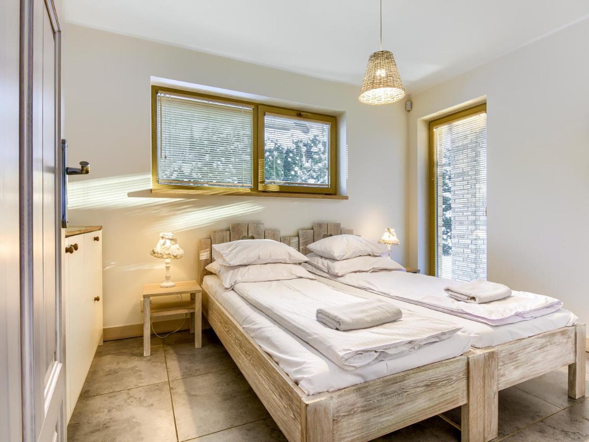 Mazursko - Komfortowe Apartamenty Nad Jeziorem, Sauna, Kominki Na Parterze เครโตวิเนย์ ภายนอก รูปภาพ