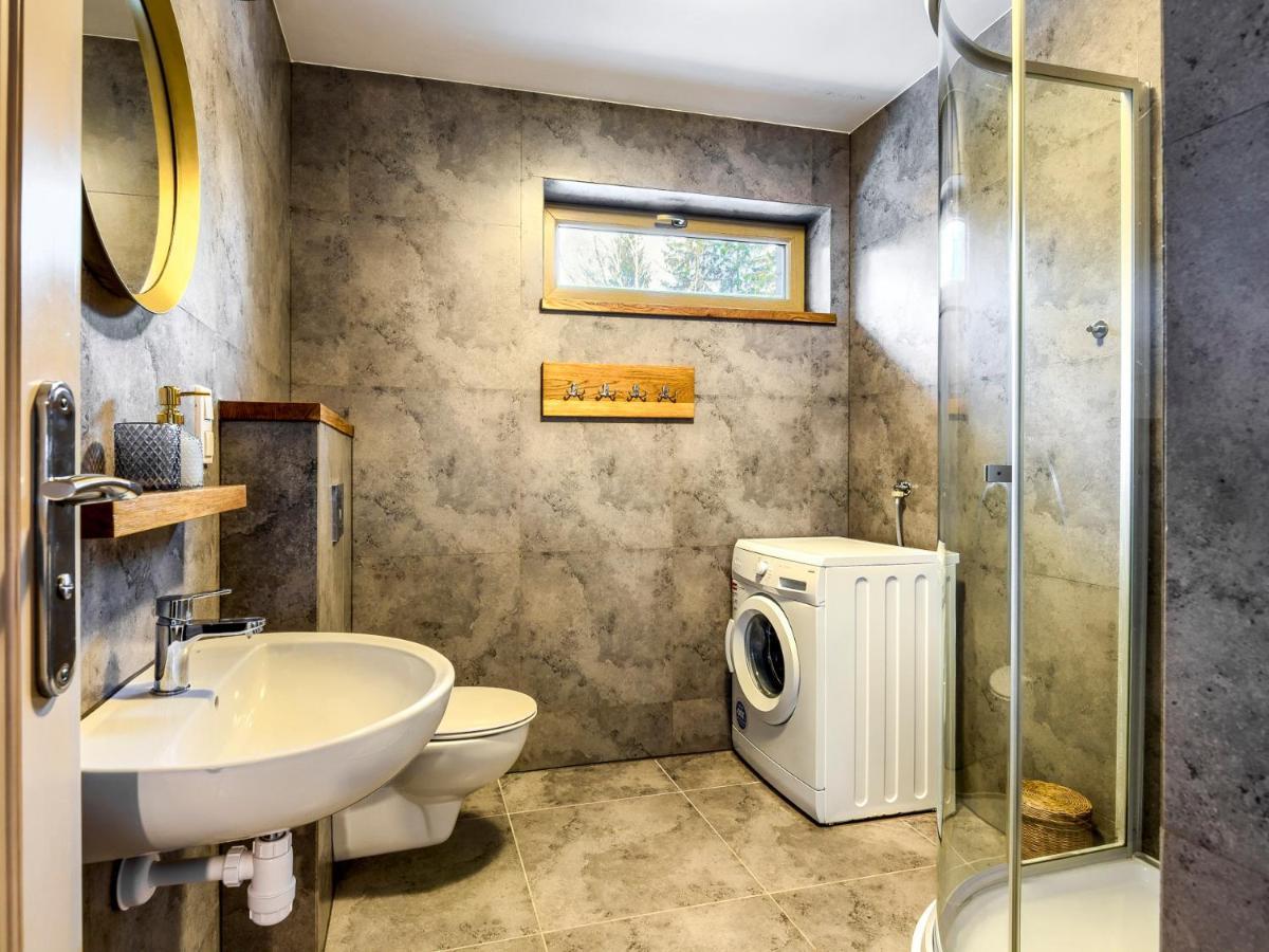 Mazursko - Komfortowe Apartamenty Nad Jeziorem, Sauna, Kominki Na Parterze เครโตวิเนย์ ภายนอก รูปภาพ