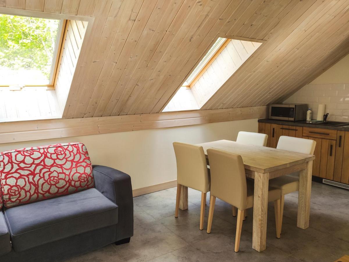 Mazursko - Komfortowe Apartamenty Nad Jeziorem, Sauna, Kominki Na Parterze เครโตวิเนย์ ภายนอก รูปภาพ