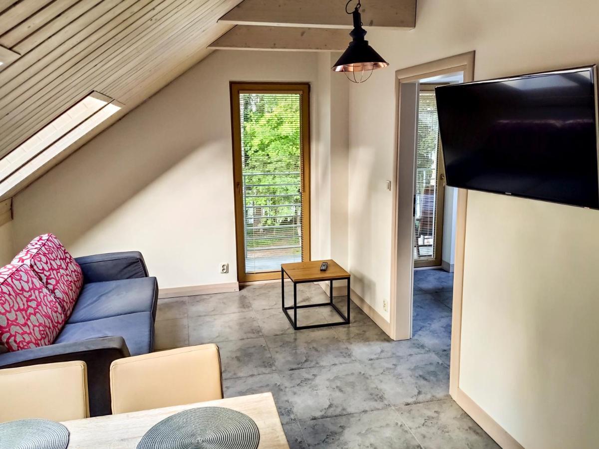 Mazursko - Komfortowe Apartamenty Nad Jeziorem, Sauna, Kominki Na Parterze เครโตวิเนย์ ภายนอก รูปภาพ