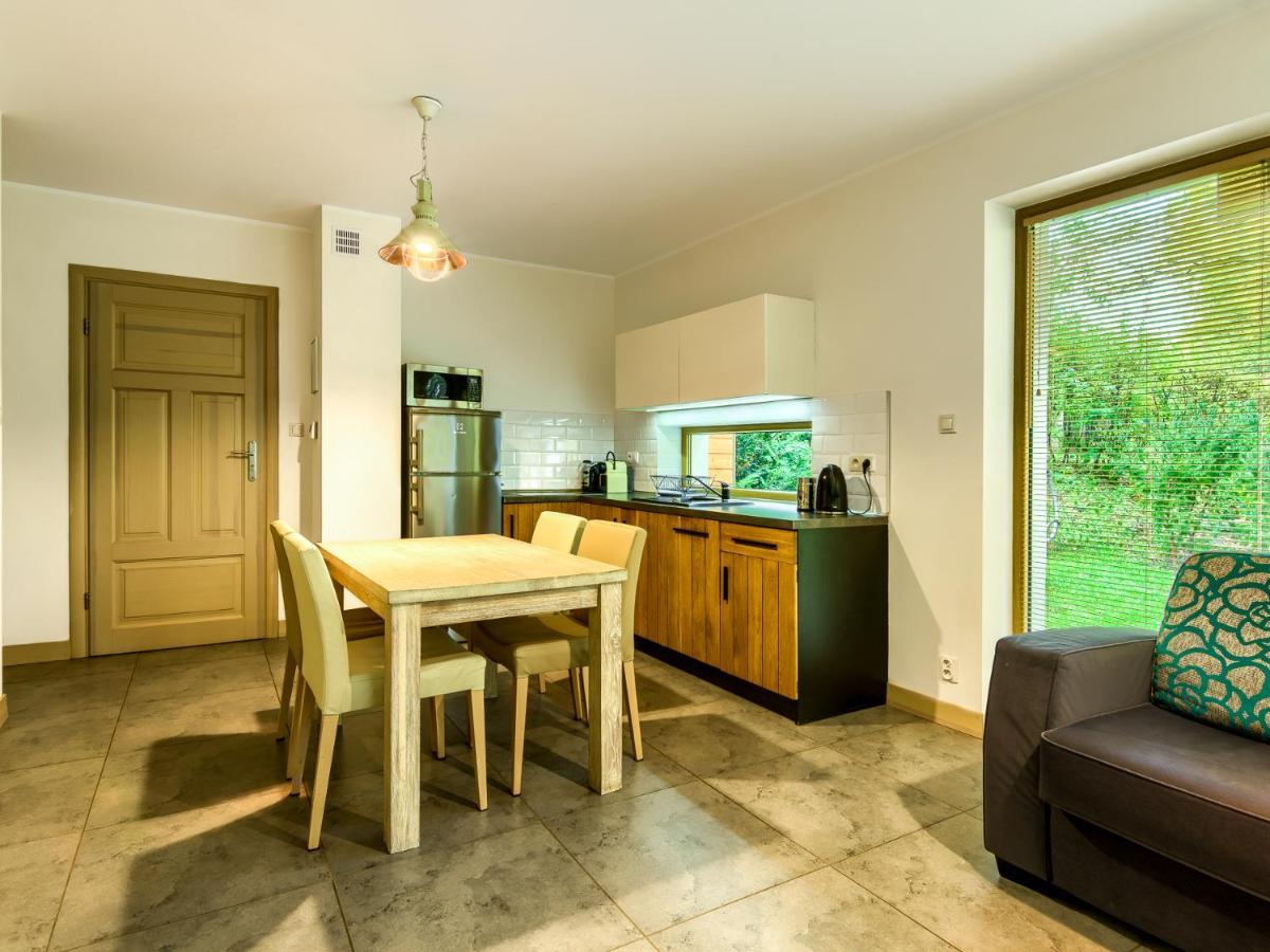 Mazursko - Komfortowe Apartamenty Nad Jeziorem, Sauna, Kominki Na Parterze เครโตวิเนย์ ภายนอก รูปภาพ