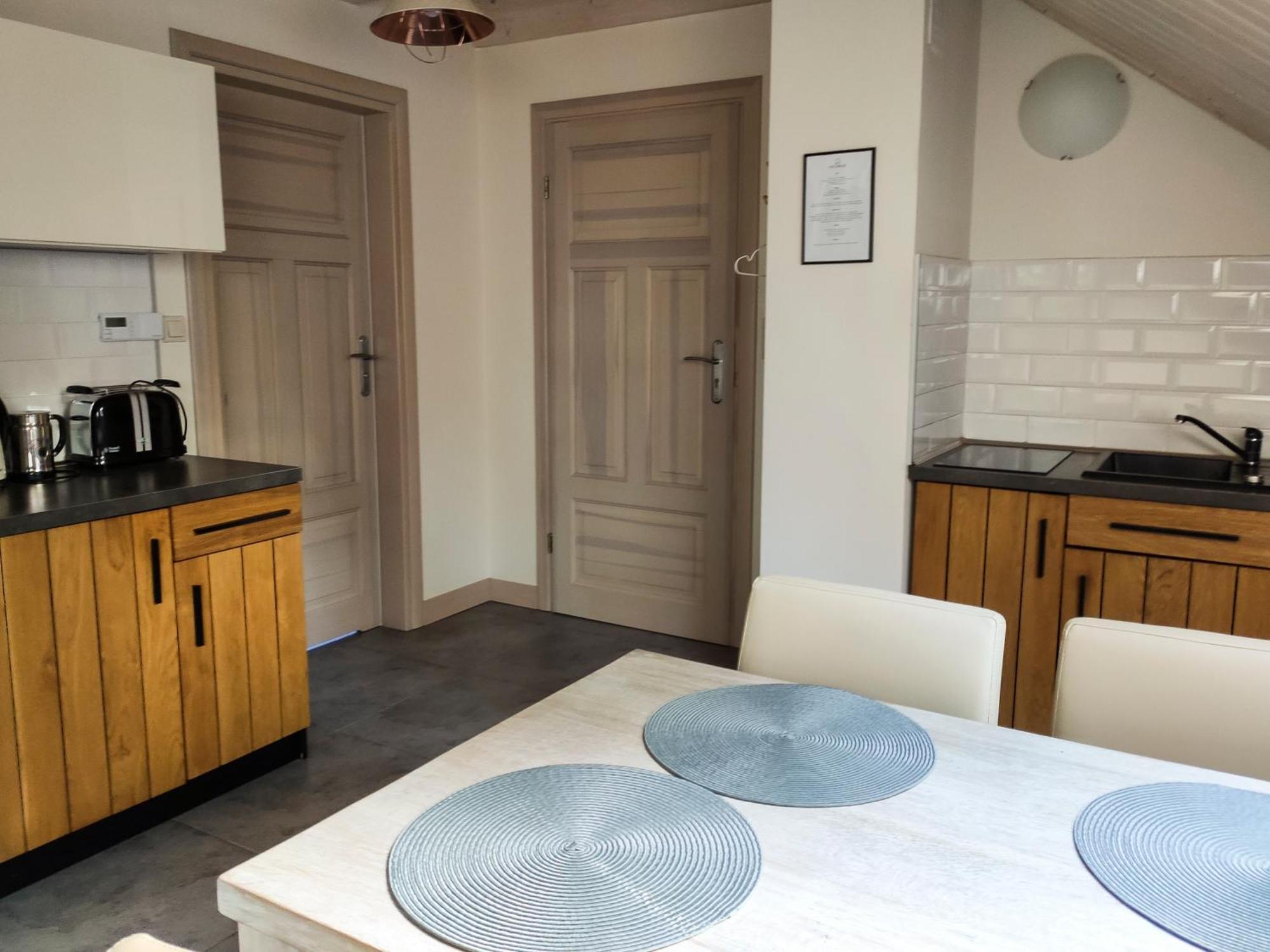 Mazursko - Komfortowe Apartamenty Nad Jeziorem, Sauna, Kominki Na Parterze เครโตวิเนย์ ห้อง รูปภาพ