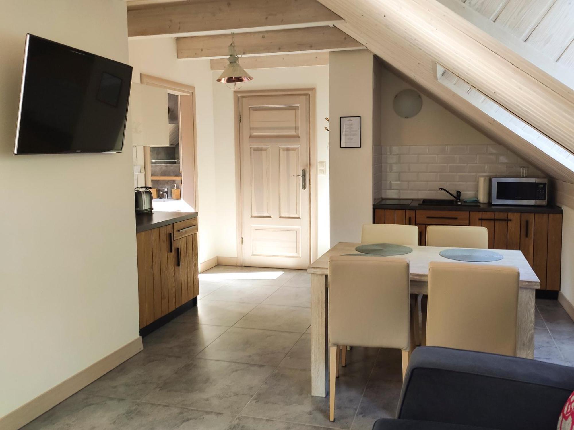 Mazursko - Komfortowe Apartamenty Nad Jeziorem, Sauna, Kominki Na Parterze เครโตวิเนย์ ห้อง รูปภาพ