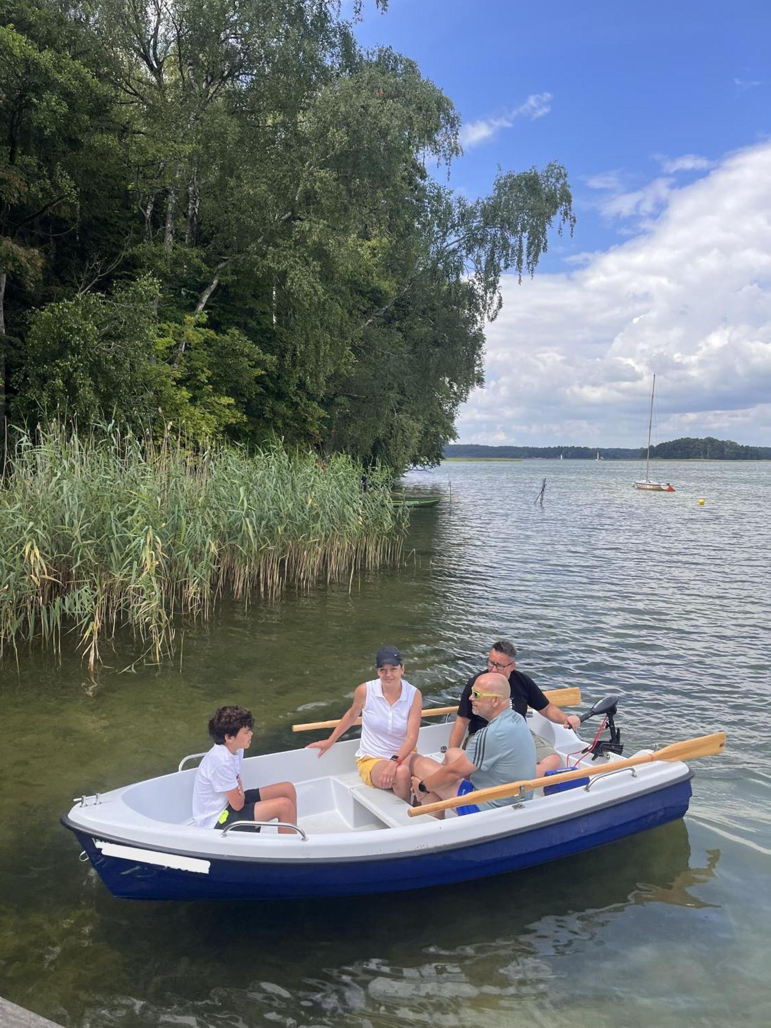 Mazursko - Komfortowe Apartamenty Nad Jeziorem, Sauna, Kominki Na Parterze เครโตวิเนย์ ภายนอก รูปภาพ